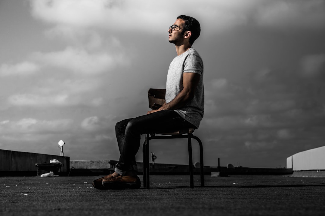 Why 15-Minute Mobility Micro-Sessions Are the Future of Remote Worker Health